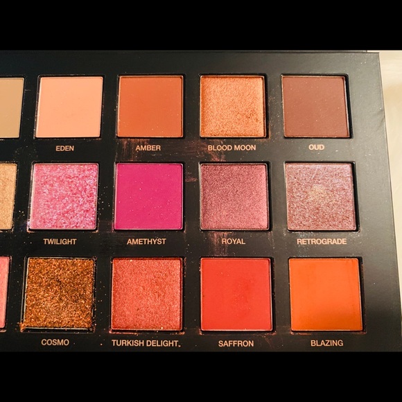 Huda desert dusk palette - Picture 7 of 7